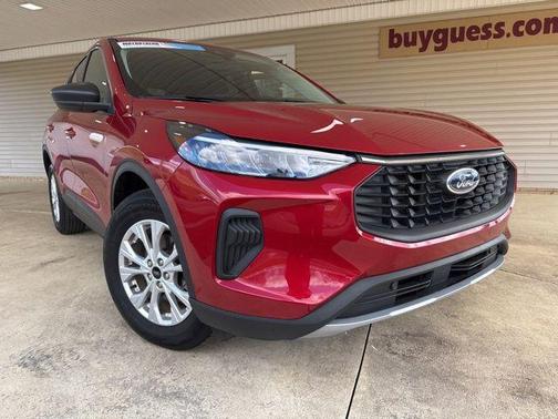 Rapid Red Metallic Tinted Clearcoat 2023 Ford Escape Active