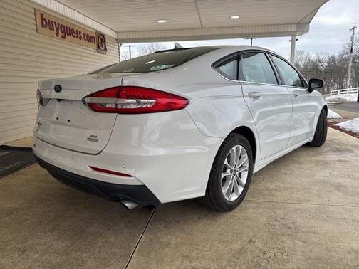 2020 Ford Fusion SE