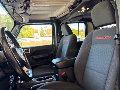 Sarge Green Clearcoat 2021 Jeep Gladiator Rubicon