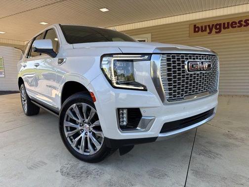 White Frost Tricoat 2021 GMC Yukon Denali