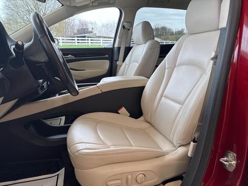 2022 Buick Enclave AWD Essence