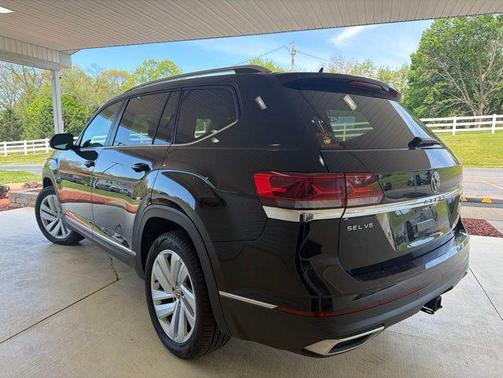 Deep Black Pearl 2021 Volkswagen Atlas SEL