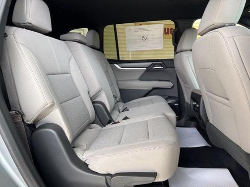 2026 GMC Acadia Elevation FWD