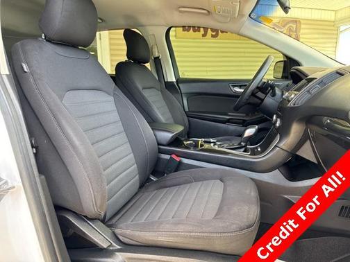 2016 Ford Edge SE