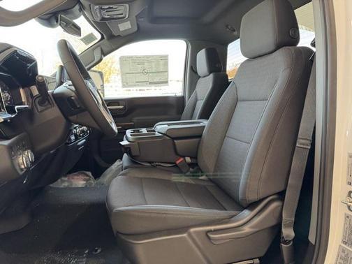 2026 GMC Sierra 2500 SLE