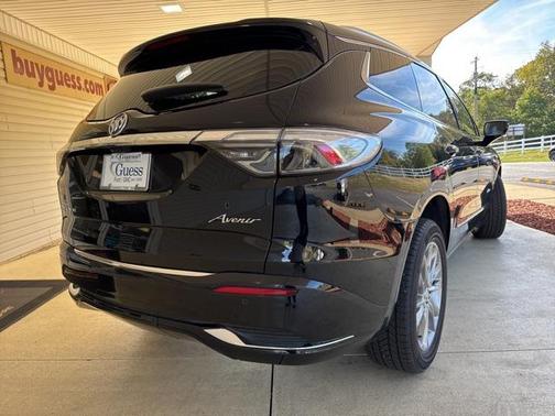 2023 Buick Enclave Avenir AWD