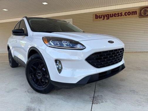 White Metallic 2022 Ford Escape SEL