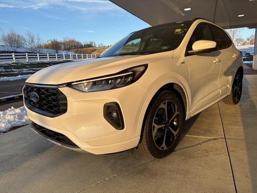 2023 Ford Escape ST-Line Select