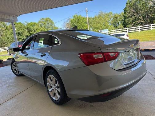 Sterling Gray Metallic 2024 Chevrolet Malibu FWD 1LT