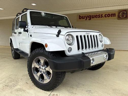 Bright White Clearcoat 2017 Jeep Wrangler Unlimited Sahara