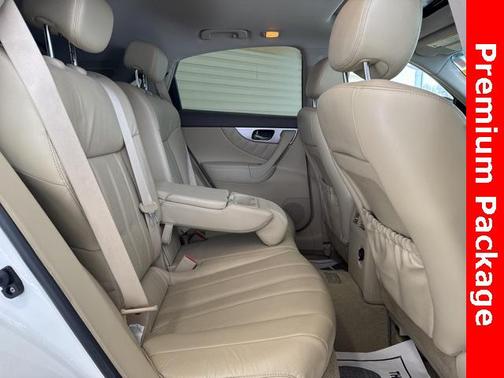 2015 INFINITI QX70 Base