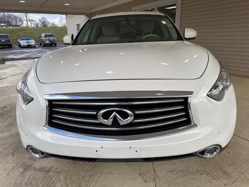 2015 INFINITI QX70 Base