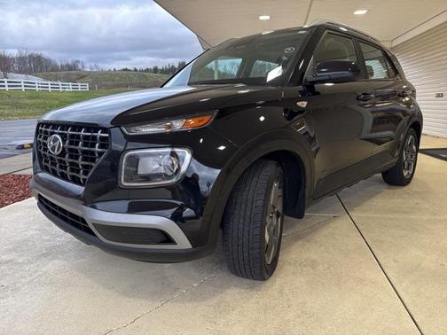 2023 Hyundai VENUE SEL