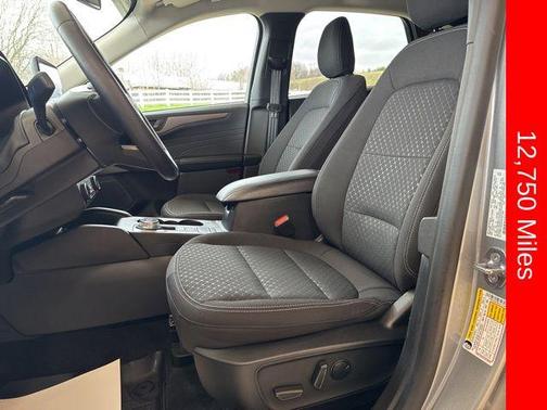 Iconic Silver Metallic 2024 Ford Escape Active