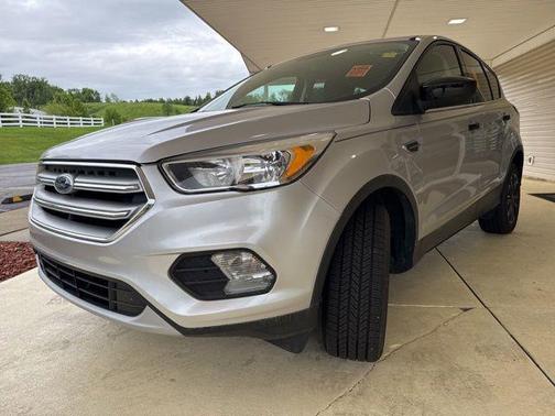 Ingot Silver 2017 Ford Escape SE