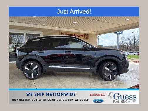 Super Black 2025 Nissan Kicks SR