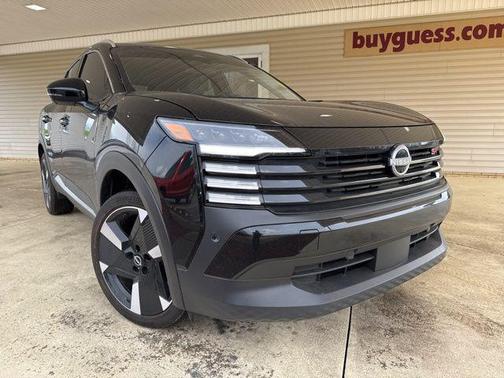 Super Black 2025 Nissan Kicks SR