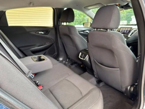 Lakeshore Blue Metallic 2024 Chevrolet Malibu LT
