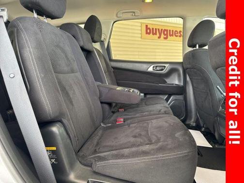 2013 Nissan Pathfinder SV