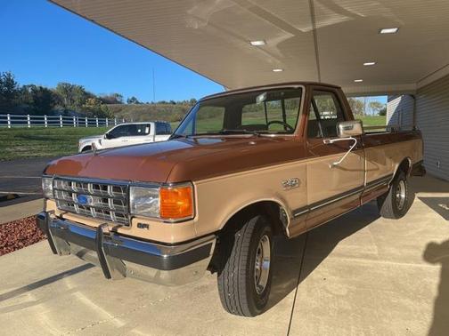 1990 Ford F-150 XLT Lariat