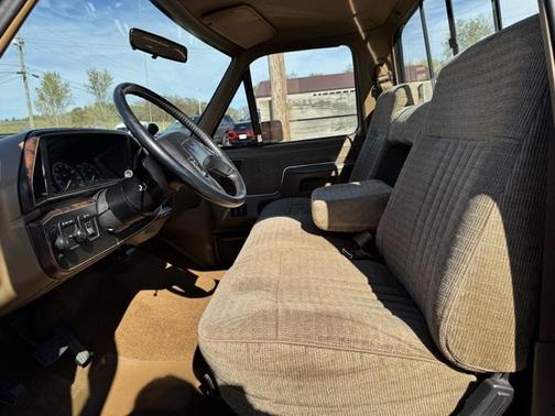 1990 Ford F-150 XLT Lariat