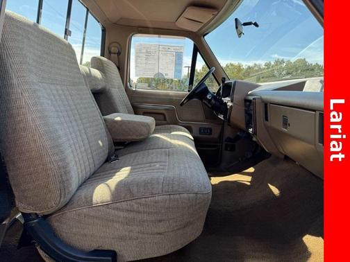 1990 Ford F-150 XLT Lariat