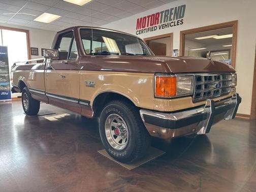 1990 Ford F-150 XLT Lariat