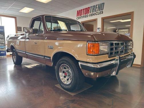 1990 Ford F-150 XLT Lariat