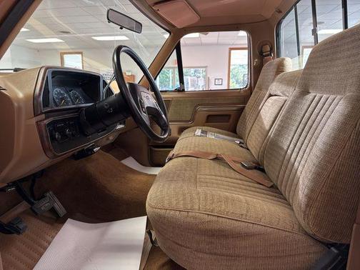 1990 Ford F-150 XLT Lariat