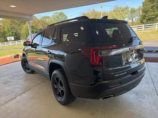 2023 GMC Acadia AWD AT4
