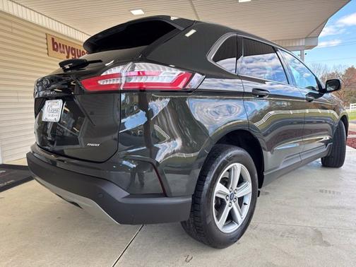 Forged Green Metallic 2022 Ford Edge SEL