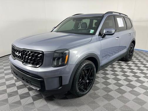 Silver 2024 Kia Telluride EX X-Line