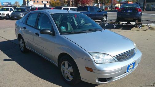 2005 Ford Focus ZX4 SE