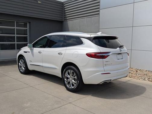 2020 Buick Enclave AVENIR