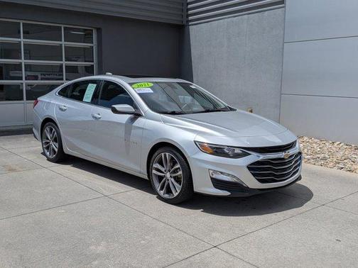Silver Ice Metallic 2021 Chevrolet Malibu LT