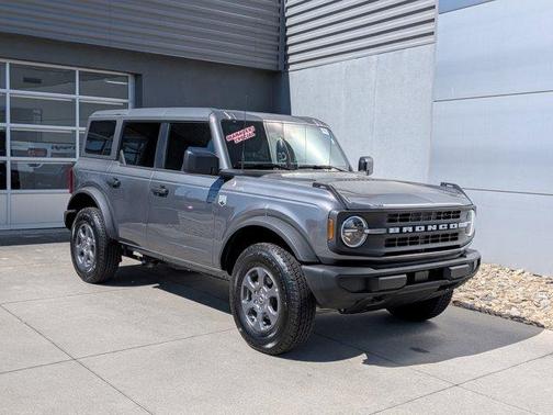 Gray Metallic 2025 Ford Bronco Big Bend