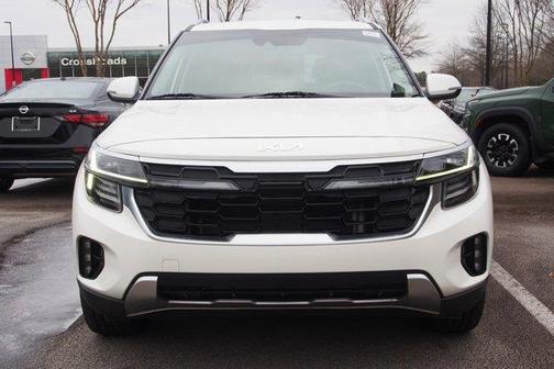 Snow White Pearl 2025 Kia Seltos SX