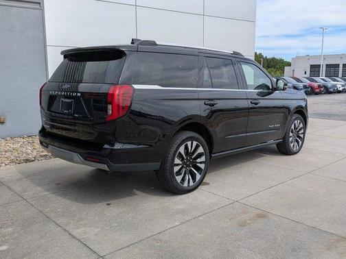 Agate Black Metallic 2025 Ford Expedition Platinum