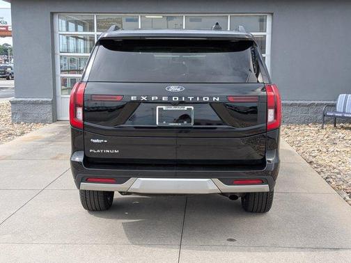 Agate Black Metallic 2025 Ford Expedition Platinum