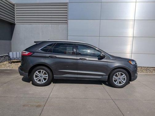 Magnetic 2019 Ford Edge SEL