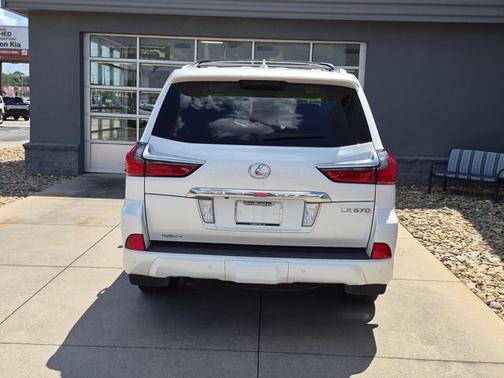 Starfire Pearl 2017 Lexus LX 570 BASE