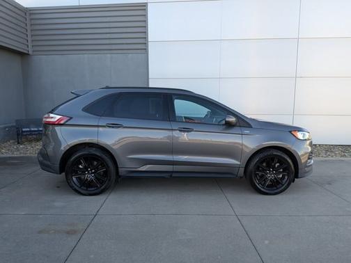 2022 Ford Edge ST LINE