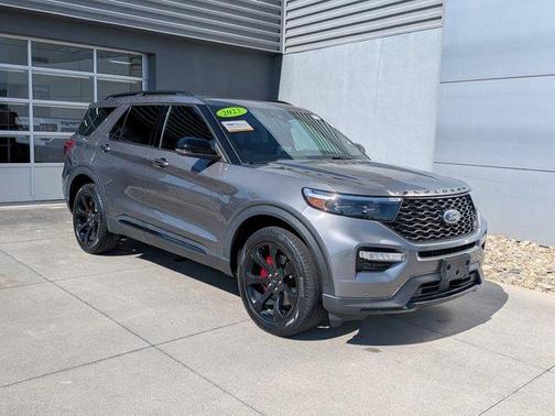Gray Metallic 2023 Ford Explorer ST