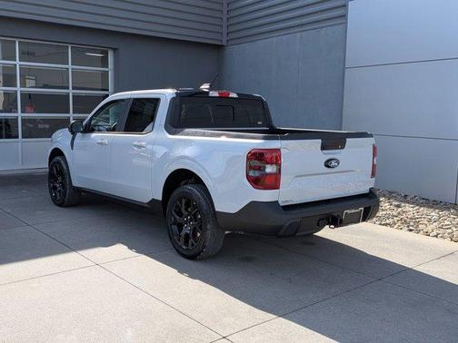 Space White Metallic 2026 Ford Maverick Lariat
