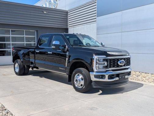 Black 2026 Ford F-350 Lariat Super Duty