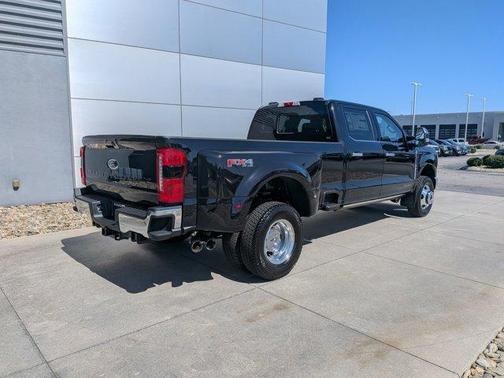 Black 2026 Ford F-350 Lariat Super Duty