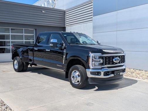 Black 2026 Ford F-350 Lariat Super Duty