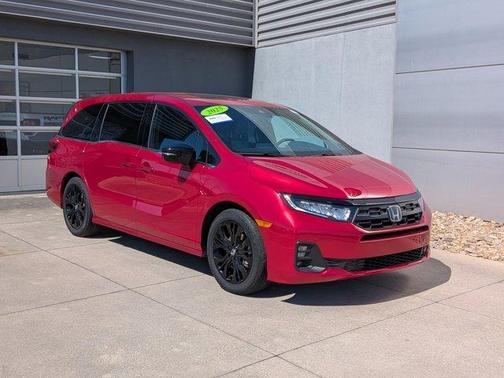 Radiant Red Metallic II 2025 Honda Odyssey Sport-L