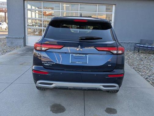 2023 Mitsubishi Outlander SE