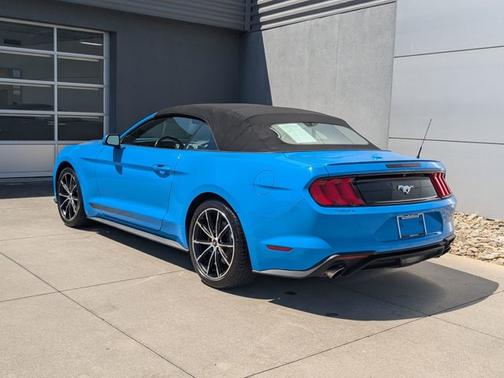 2022 Ford Mustang ECOBOOST PREMIUM